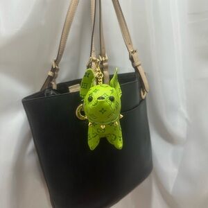 Designer stylish  French bulldog purse, charm NWT LIME GREEN
